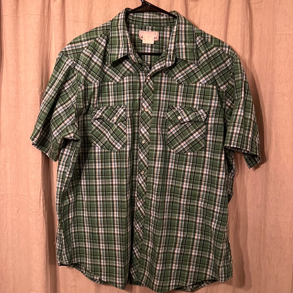 Wrangler, pearl snap shirt